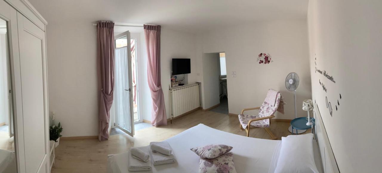 Apartament Il Nido Di Tiffany Massino Visconti Zewnętrze zdjęcie